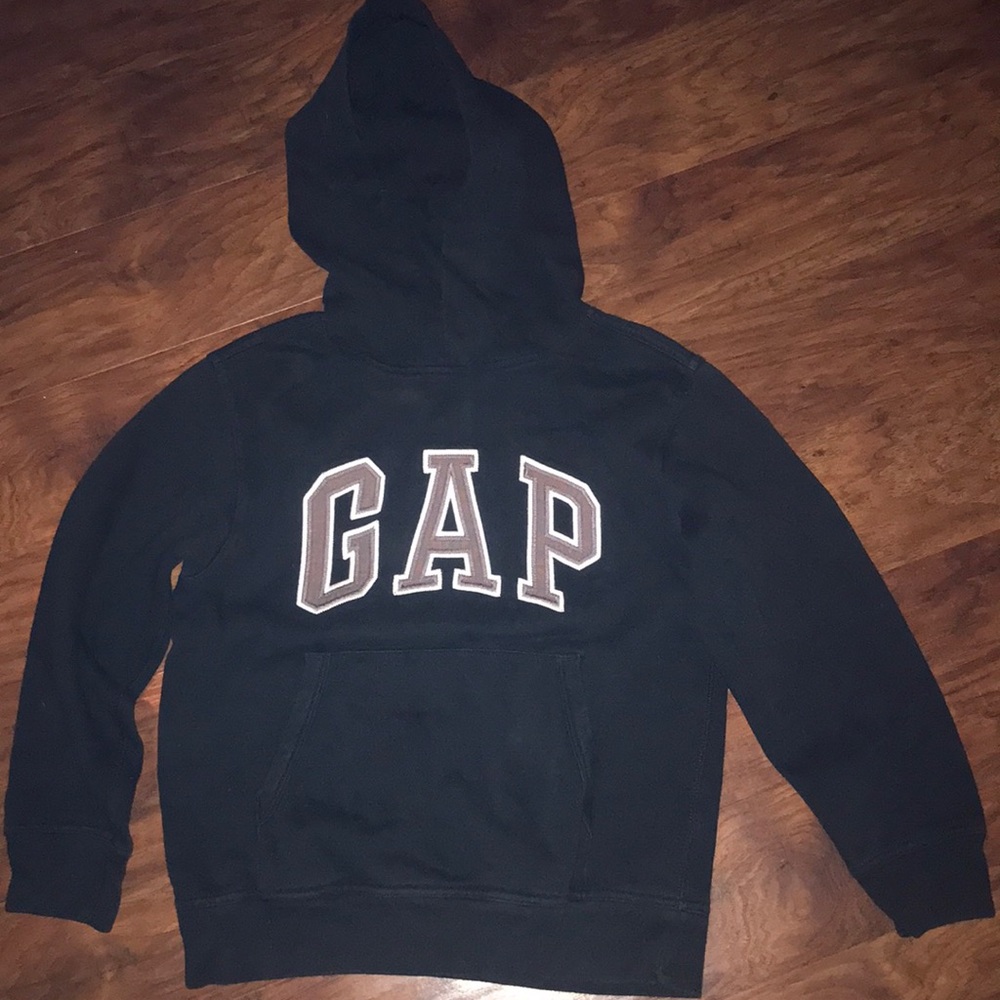 GAP sweatshirt